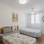 Casa Goleta بيت للعطل تورّيفيِخا